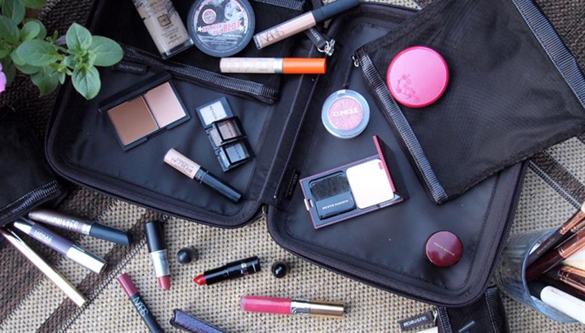 Cosa non può mancare nella trousse Cosa non può mancare nella trousse